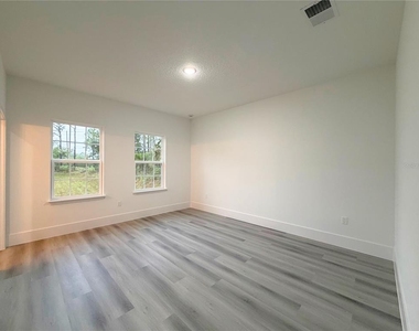 469 Marion Oaks Pass - Photo Thumbnail 14