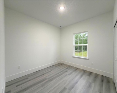 469 Marion Oaks Pass - Photo Thumbnail 11