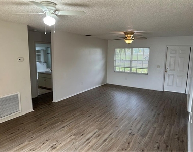2 Pine Court - Photo Thumbnail 3
