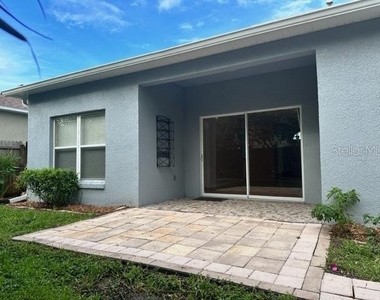 4963 Waterside Pointe Circle - Photo Thumbnail 10