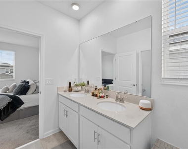 1396 Roxy Lane - Photo Thumbnail 42
