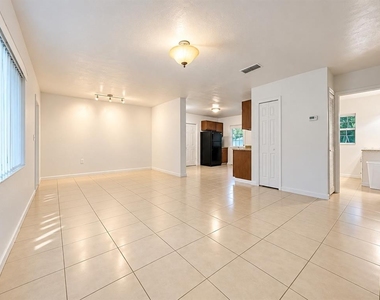 1824 Howell Branch Road - Photo Thumbnail 5