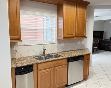 7508 Toscana Boulevard - Photo Thumbnail 7
