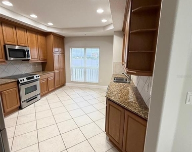 7508 Toscana Boulevard - Photo Thumbnail 4