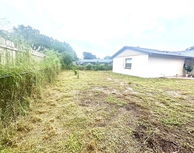 6203 Tebbetts Drive - Photo Thumbnail 18