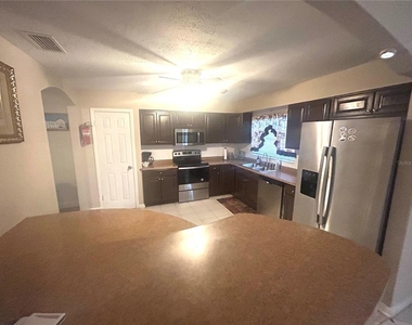 6203 Tebbetts Drive - Photo Thumbnail 9