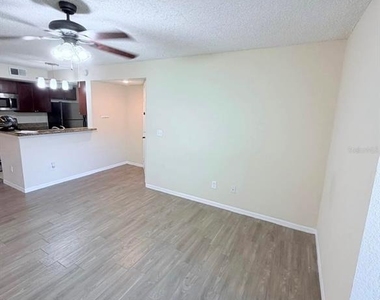 5112 Conroy Road - Photo Thumbnail 8