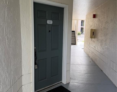 5112 Conroy Road - Photo Thumbnail 14