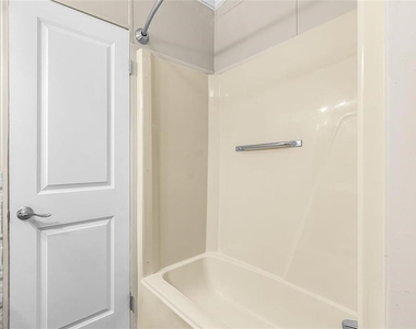 1475 Flamingo Drive - Photo Thumbnail 18
