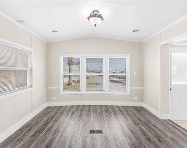 1475 Flamingo Drive - Photo Thumbnail 12
