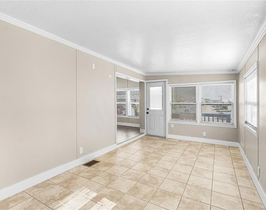 1475 Flamingo Drive - Photo Thumbnail 4