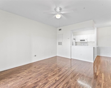 14341 Fredricksburg Drive - Photo Thumbnail 5