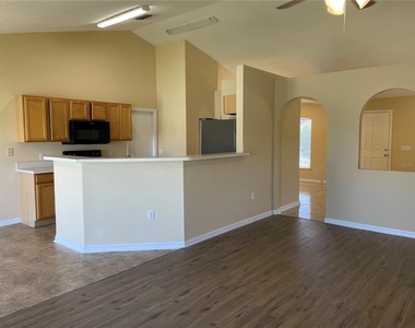1804 Ashton Park Place - Photo Thumbnail 2