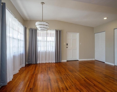 8510 Dot Lane - Photo Thumbnail 5