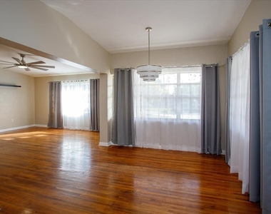 8510 Dot Lane - Photo Thumbnail 4