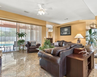 651 Nw North Macedo Boulevard - Photo Thumbnail 4