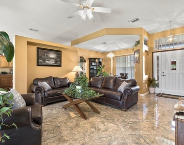 651 Nw North Macedo Boulevard - Photo Thumbnail 8