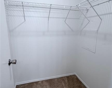 74 Lakepointe Circle - Photo Thumbnail 6