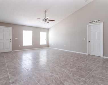 927 Cambridge Court - Photo Thumbnail 1