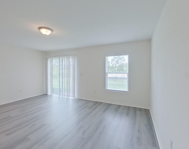 1128 Hayes Avenue S - Photo Thumbnail 2