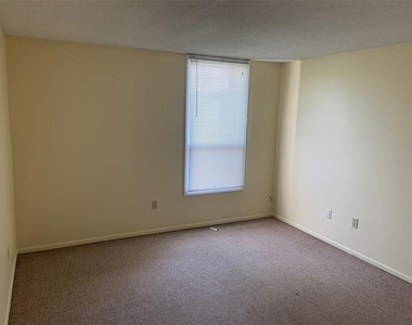 544 Orange Drive - Photo Thumbnail 13
