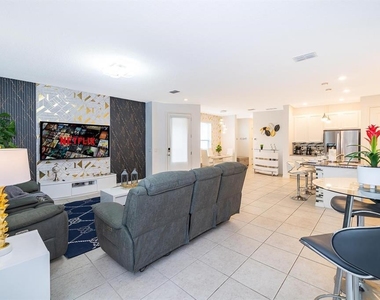 664 Benoi Drive - Photo Thumbnail 8
