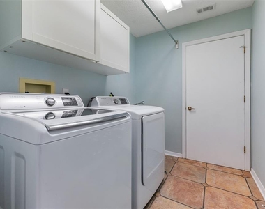 3845 Gatlin Place Circle - Photo Thumbnail 19