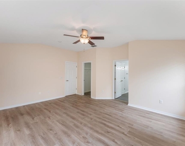 3845 Gatlin Place Circle - Photo Thumbnail 9