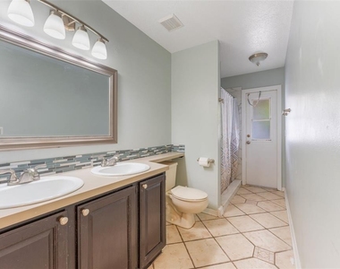 3845 Gatlin Place Circle - Photo Thumbnail 13