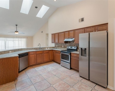 3845 Gatlin Place Circle - Photo Thumbnail 3