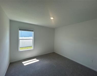 3098 Ne 38th Lane - Photo Thumbnail 12