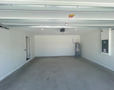 3098 Ne 38th Lane - Photo Thumbnail 17