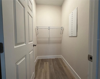 4424 S Texas Avenue - Photo Thumbnail 10