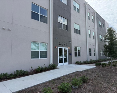 4424 S Texas Avenue - Photo Thumbnail 1