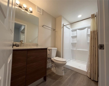 4424 S Texas Avenue - Photo Thumbnail 9