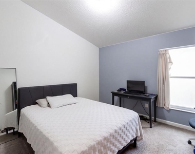 2871 Spring Heather Place - Photo Thumbnail 8