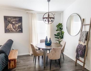 10324 Cayo Costa Court - Photo Thumbnail 6