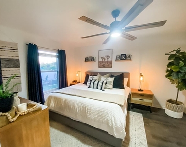 10324 Cayo Costa Court - Photo Thumbnail 8