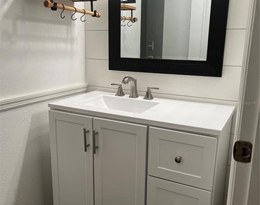 10324 Cayo Costa Court - Photo Thumbnail 12