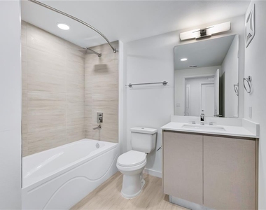 5563 Millenia Park Blvd - Photo Thumbnail 6