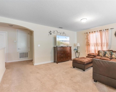 2900 Banana Palm Drive - Photo Thumbnail 17