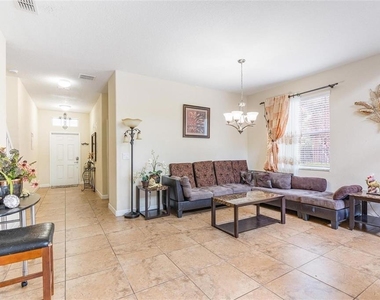 2900 Banana Palm Drive - Photo Thumbnail 8