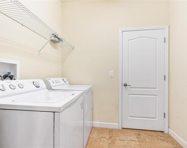 2900 Banana Palm Drive - Photo Thumbnail 32