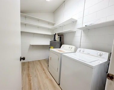 5443 Pinetrail Way - Photo Thumbnail 10