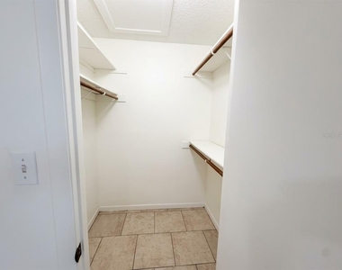 5443 Pinetrail Way - Photo Thumbnail 9