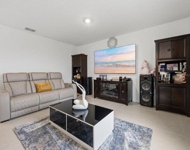 4789 Katrina Drive - Photo Thumbnail 3