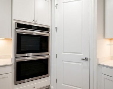 450 Kingbird Drive - Photo Thumbnail 3