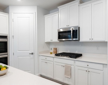 450 Kingbird Drive - Photo Thumbnail 1