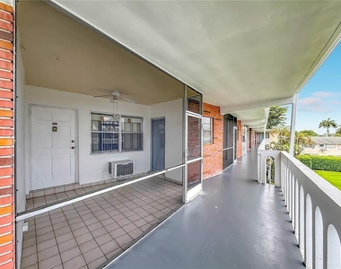 141 Ne 10th Avenue - Photo Thumbnail 11