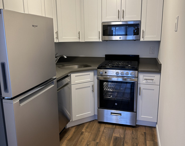31-64 21st Street - Photo Thumbnail 2